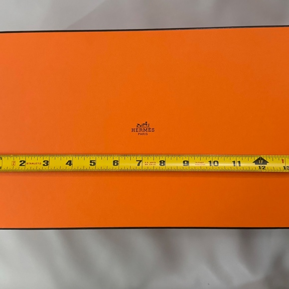 Empty Hermes Orange Shoe box with two shoe dust cover bags and ribbon - Picture 4 of 7